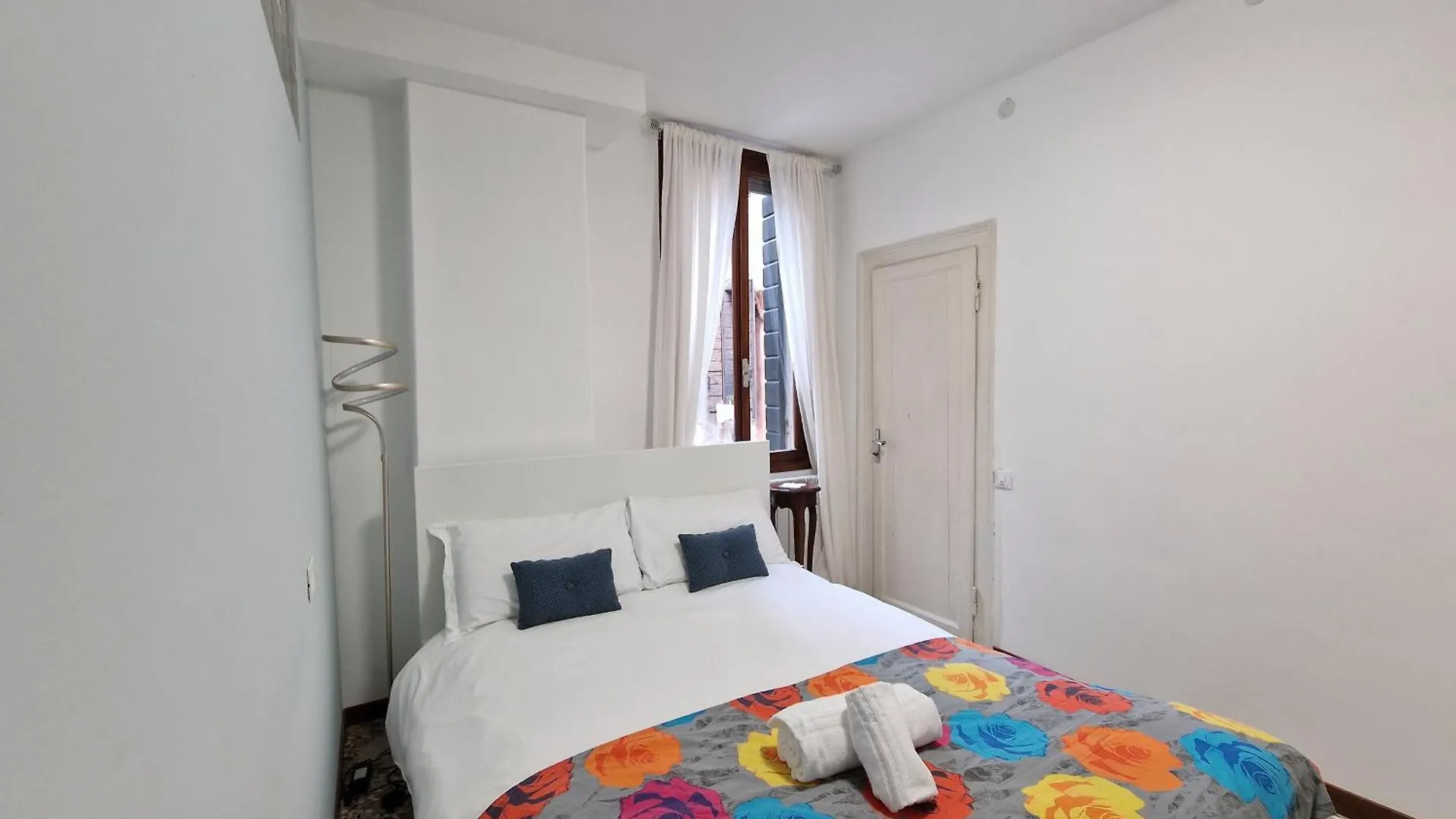 Veneziacentopercento La Forcola Apartment, Next To Rialto Bridge 0*, ונציה איטליה