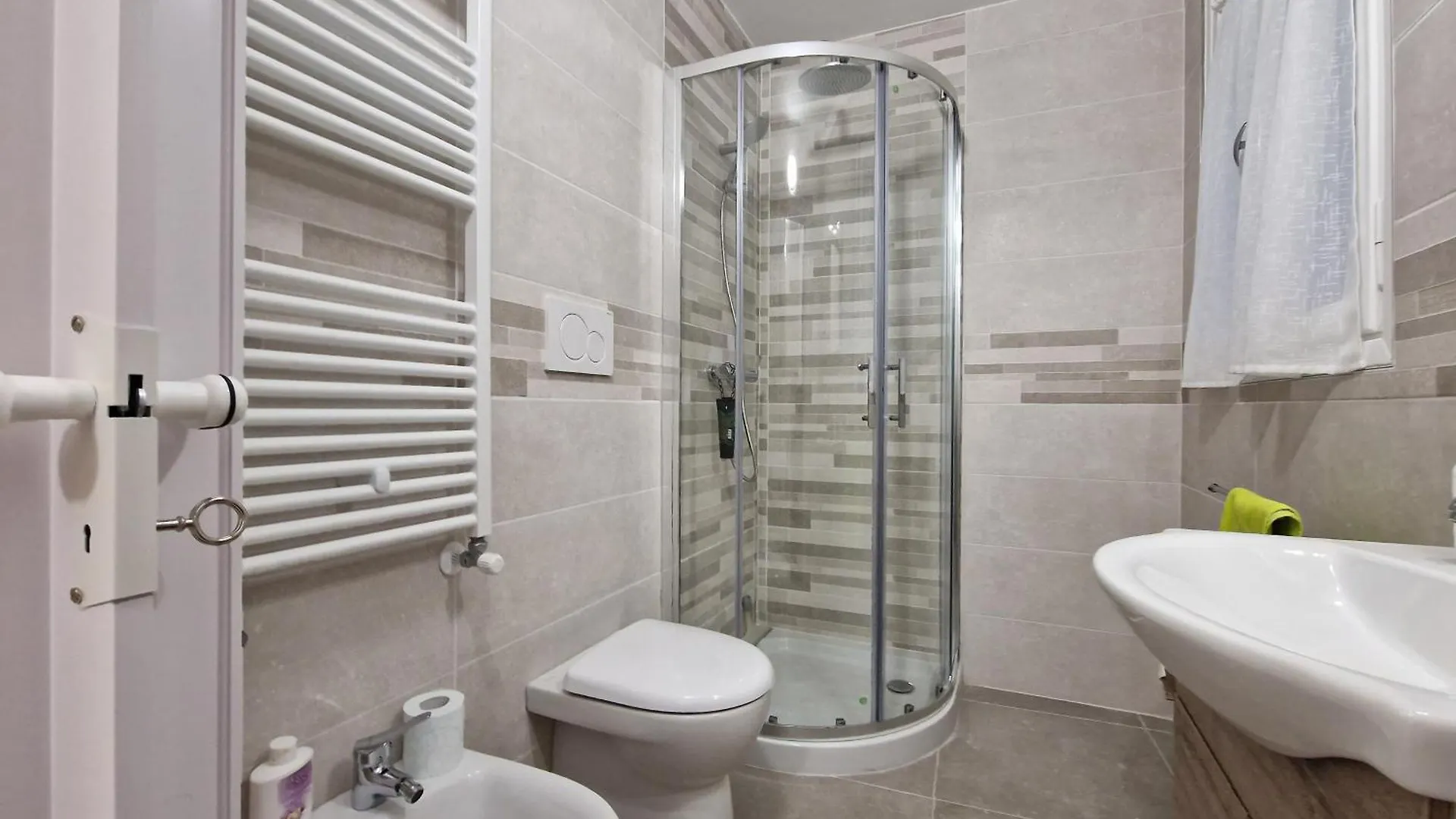 Veneziacentopercento La Forcola Apartment, Next To Rialto Bridge איטליה