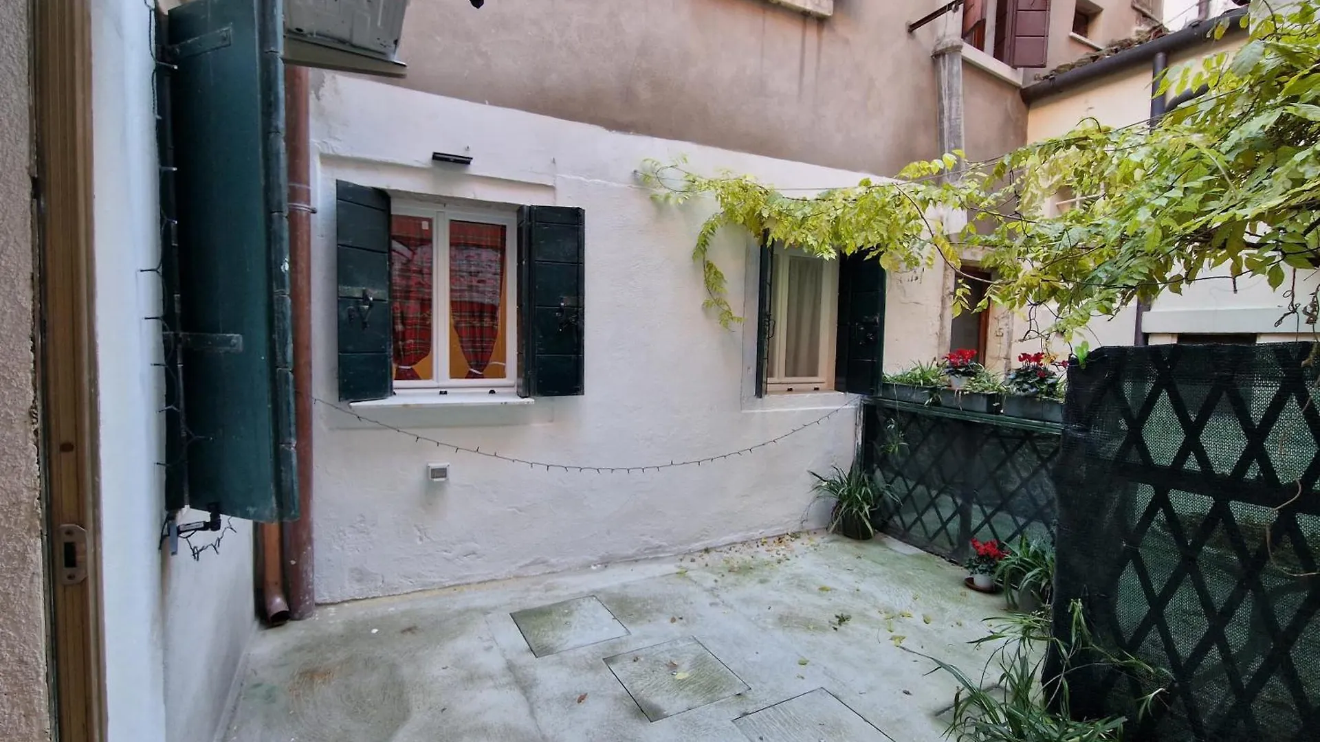 Veneziacentopercento La Forcola Apartment, Next To Rialto Bridge 0*, ונציה